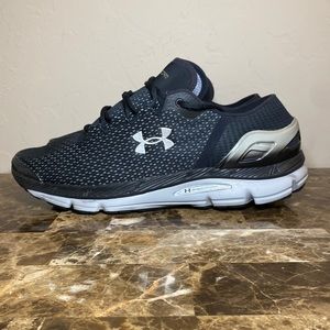 Men’s Under Armor running shoes- Size 15. Like New